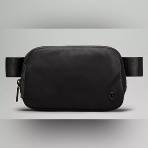 lululemon athletica Everywhere Belt Bag